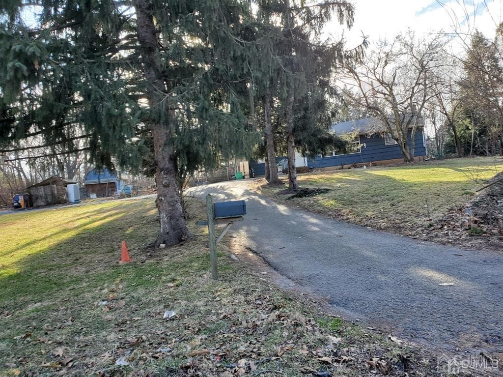 453-455 Franklin Boulevard photo 4