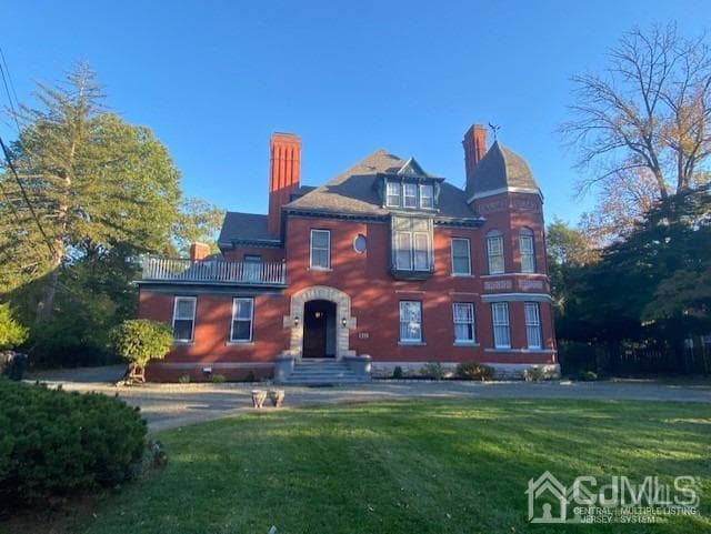 527-33 W 8th Street