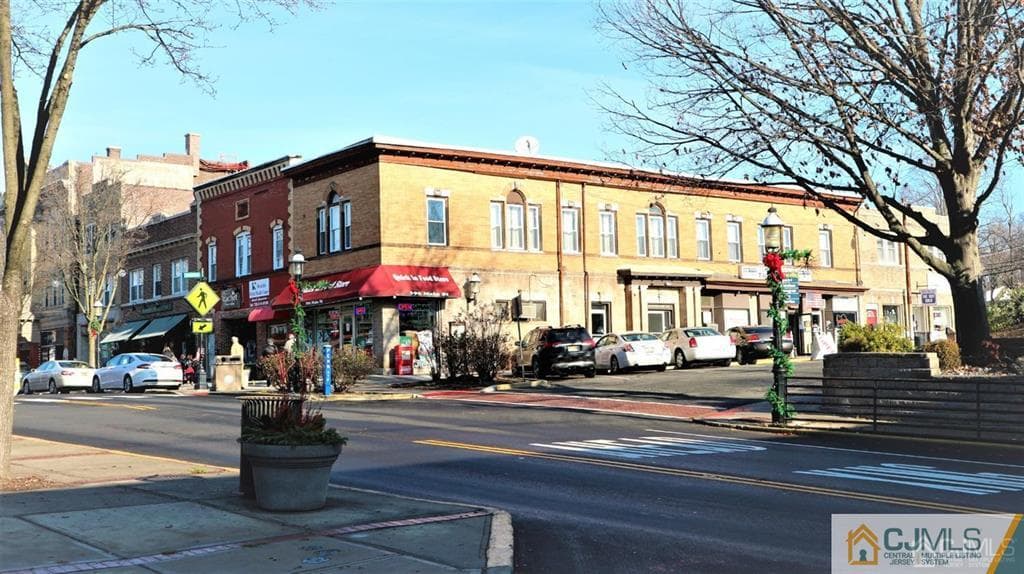 396 Main Street