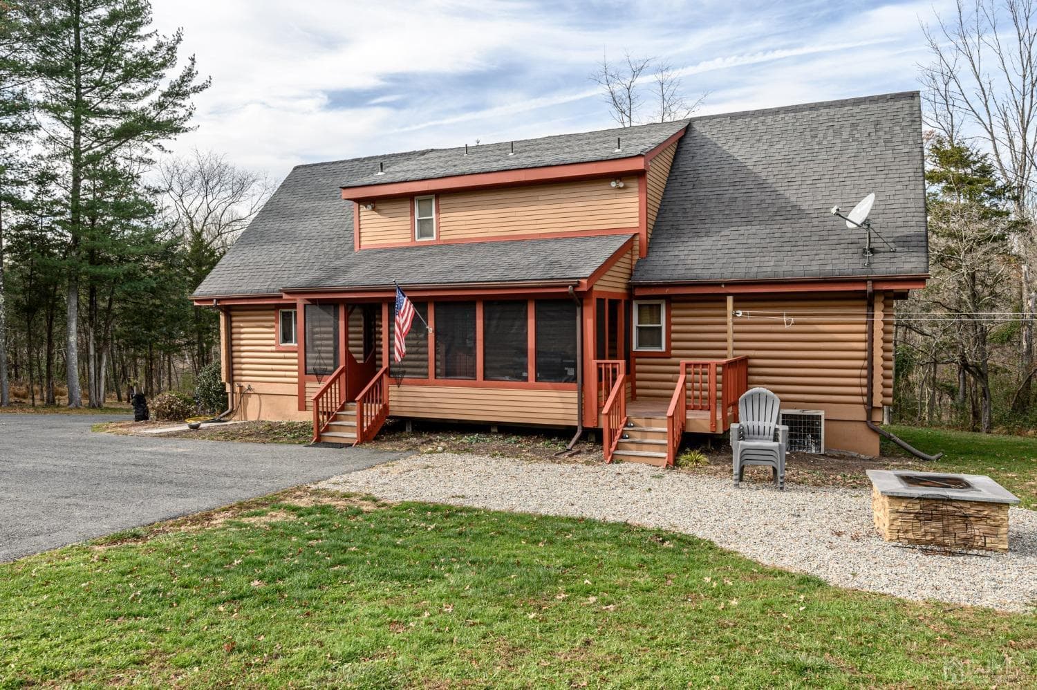 115 Warsaw Road photo 2