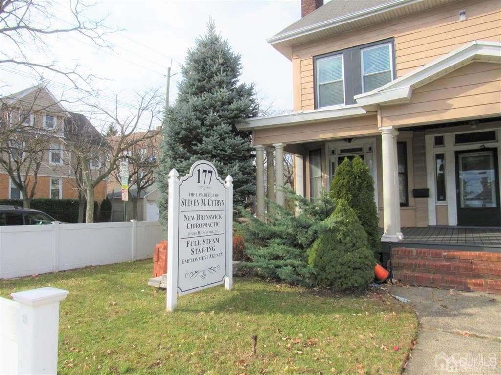 177 Livingston Avenue #A photo 2