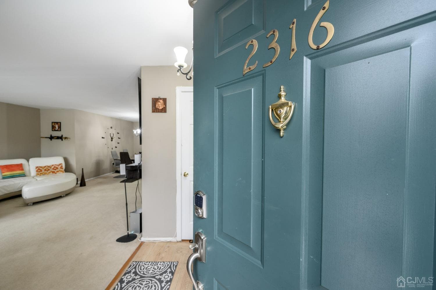 2316 Oakham Court photo 3