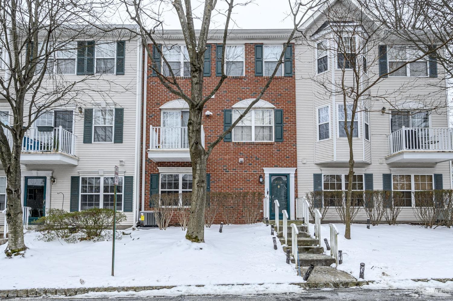2316 Oakham Court