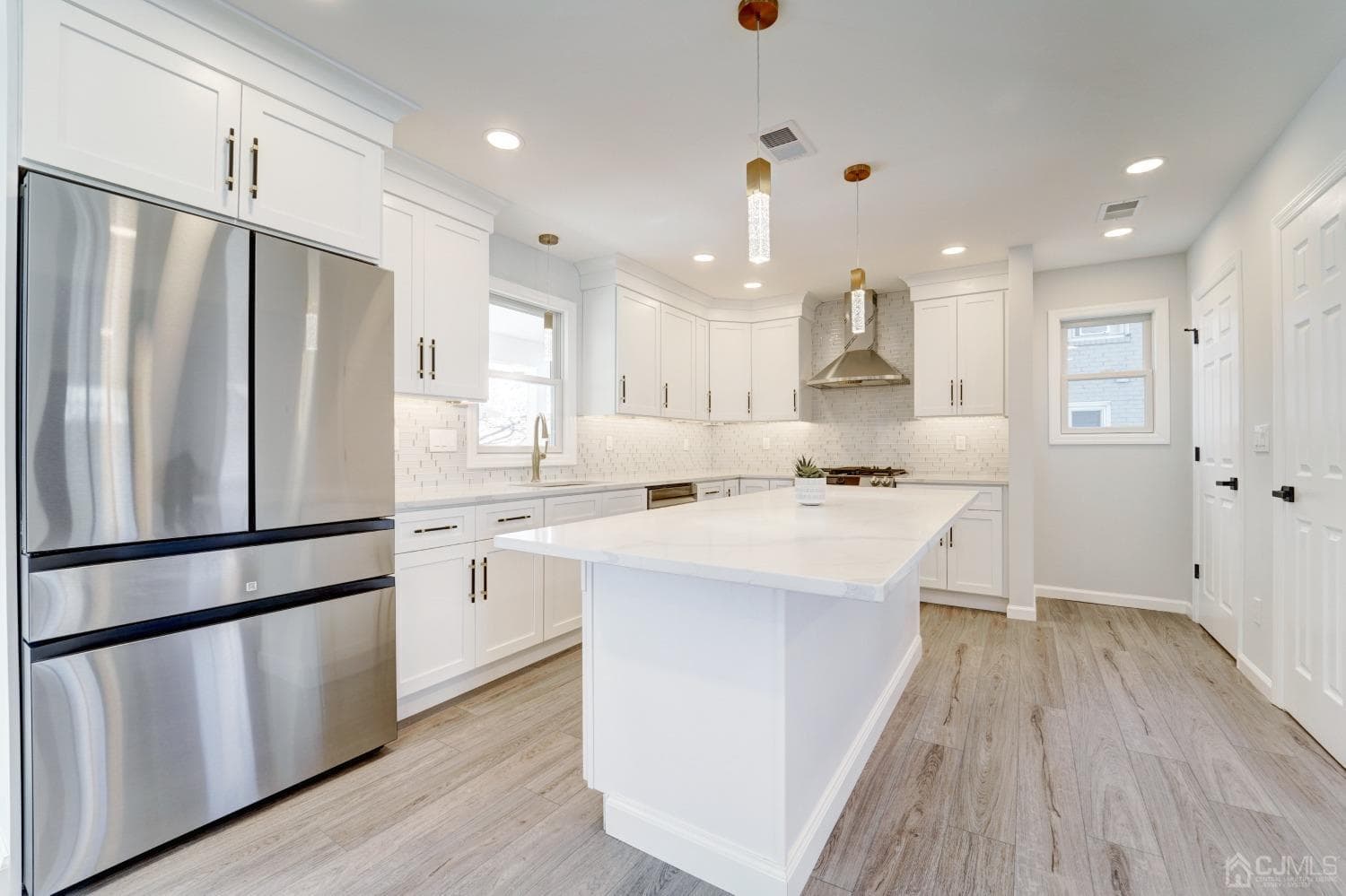 129 Fleetwood Road photo 2