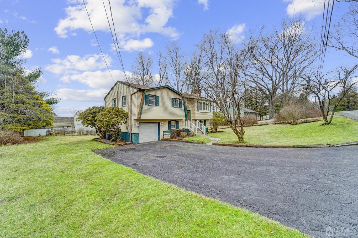 23 Hillside Terrace photo 3