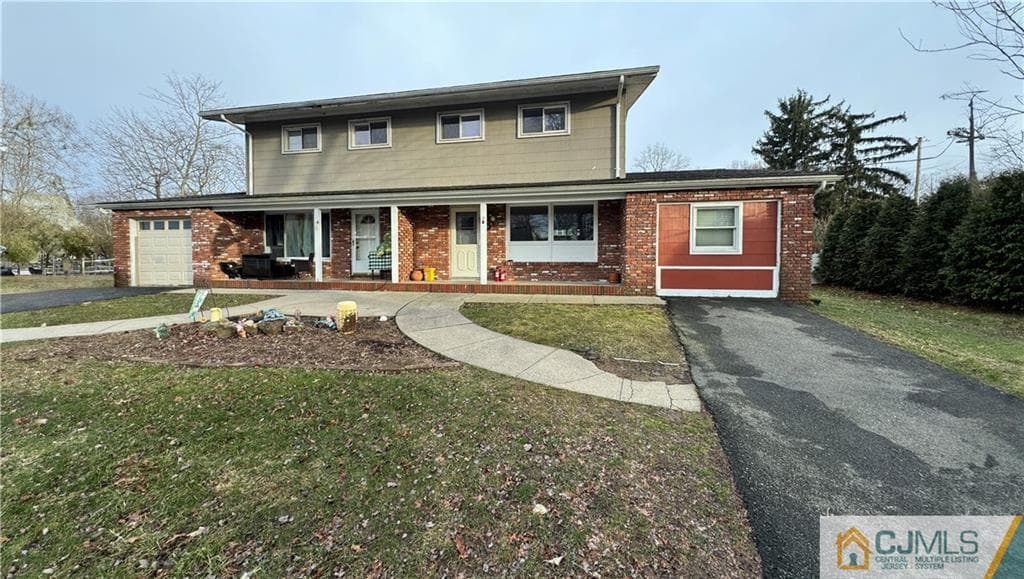 2 Oak Road