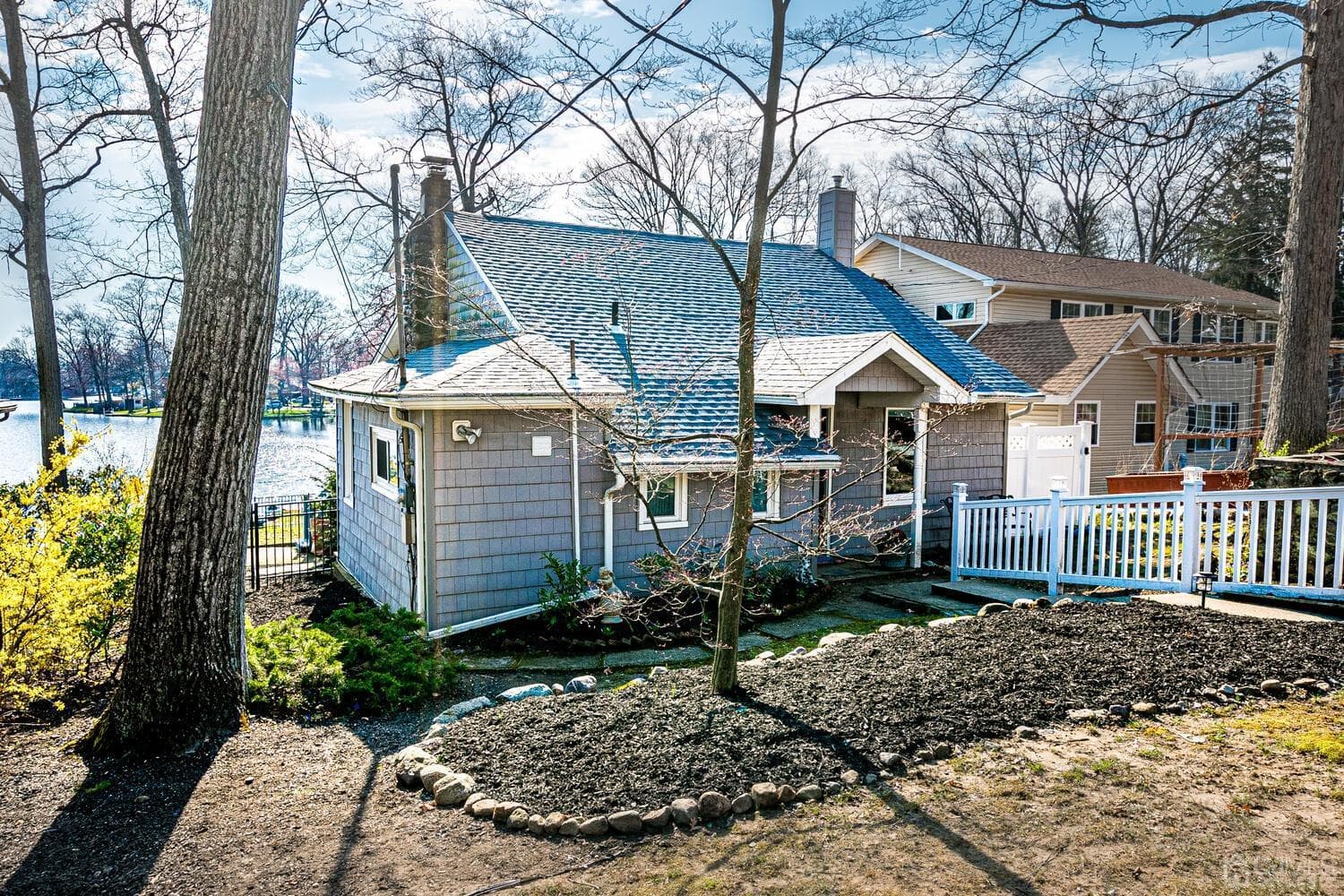 93 Fox Hill Road photo 3
