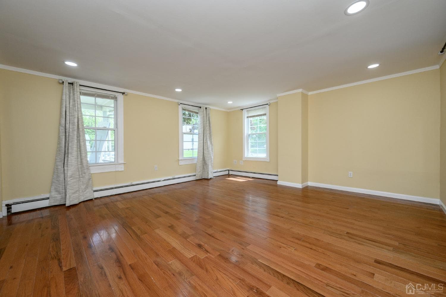 426 Spring Street photo 5
