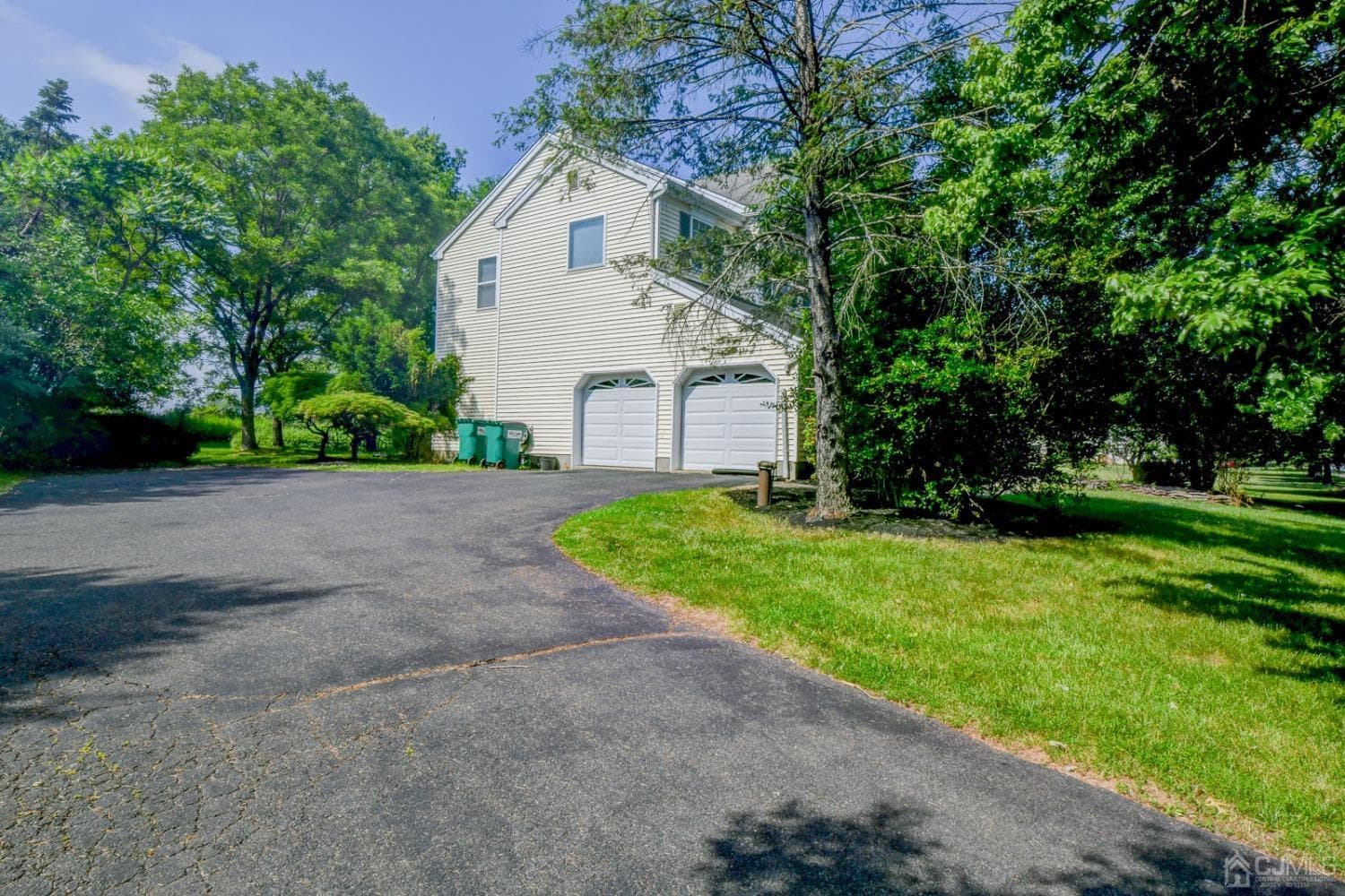 12 Montgomery Drive photo 3