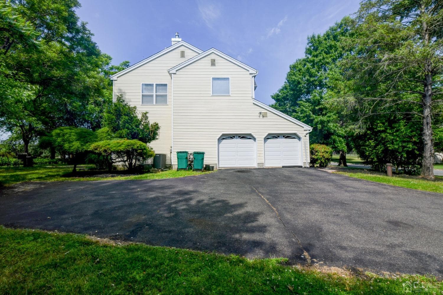 12 Montgomery Drive photo 4