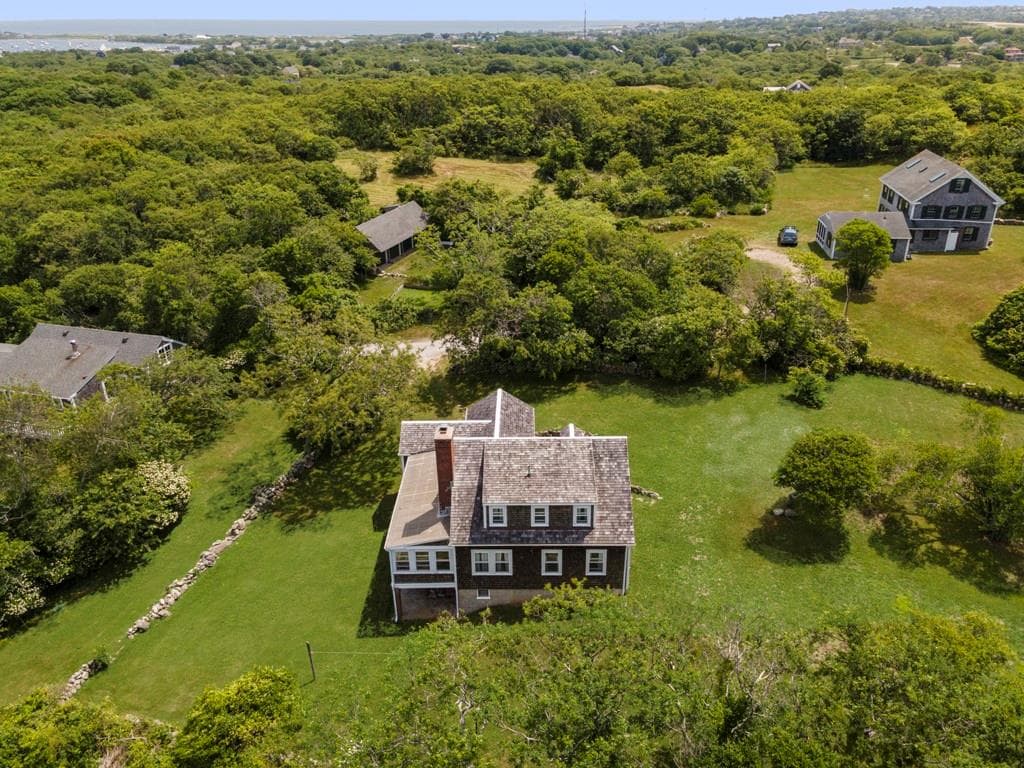 826 Beacon Hill photo 3
