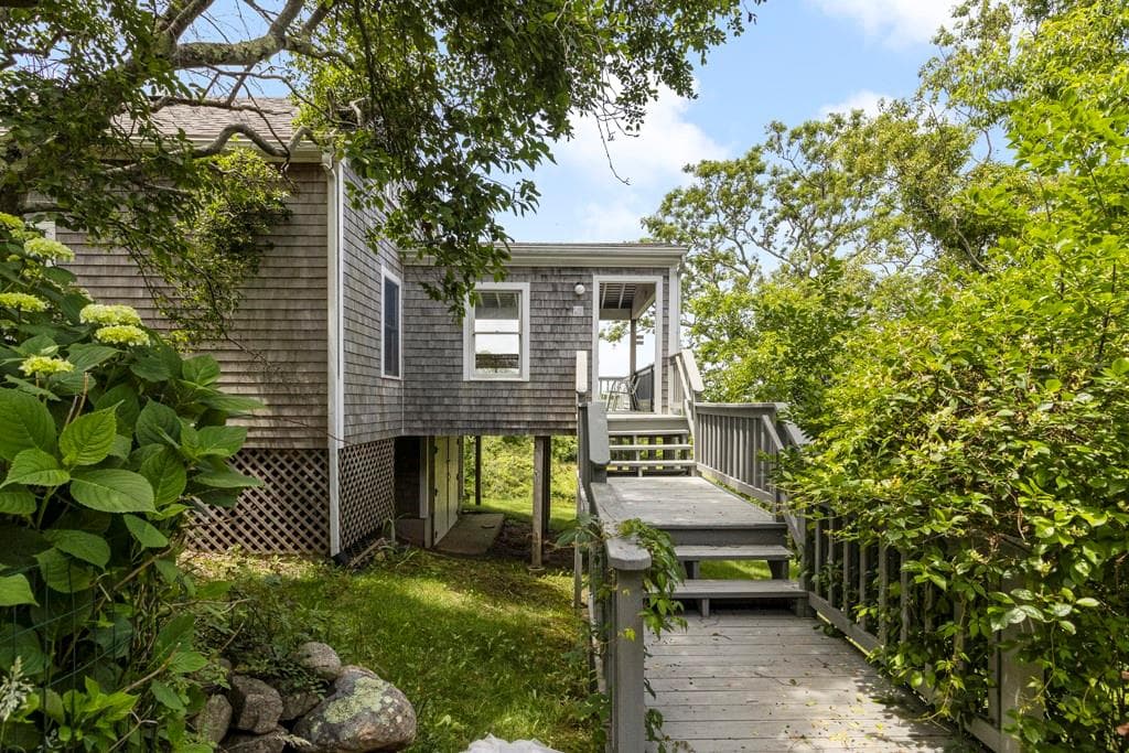 826 Beacon Hill photo 5