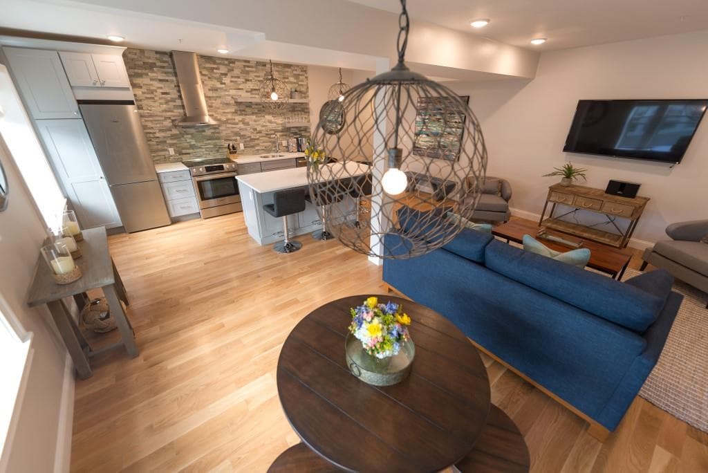 364 Thames St, Unit#1 #1 photo 2
