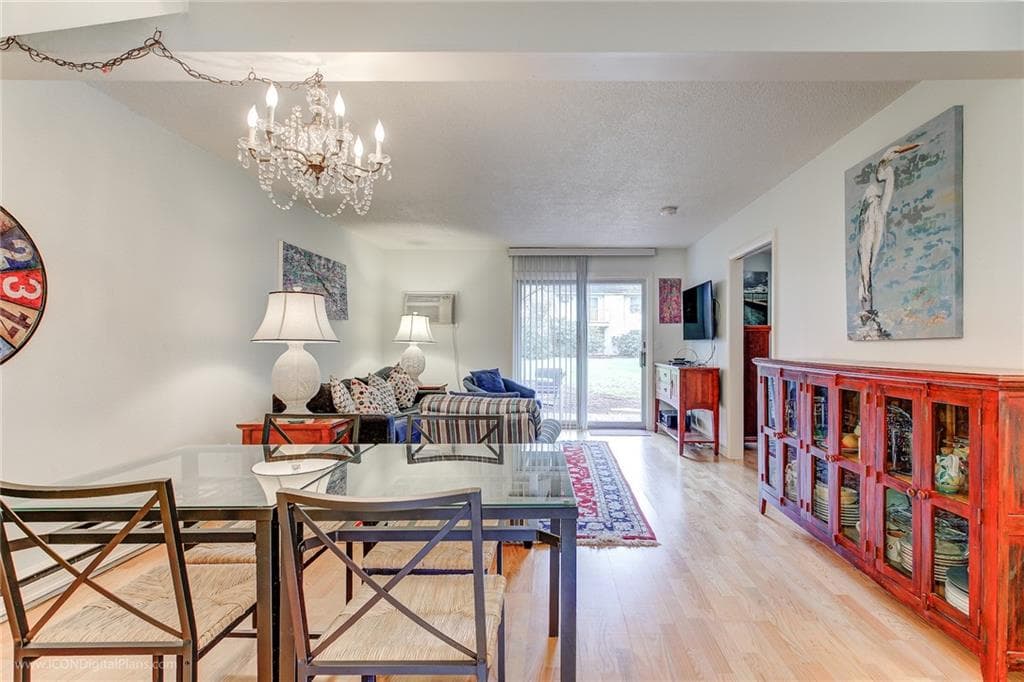 364 Bellevue #4-D photo 3