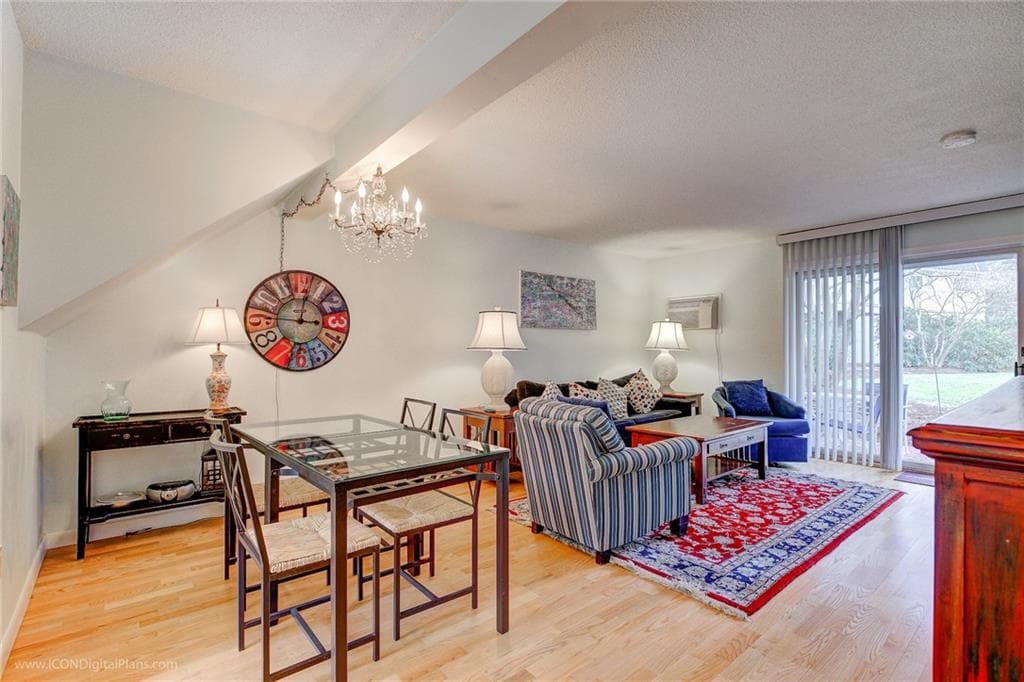 364 Bellevue #4-D photo 4