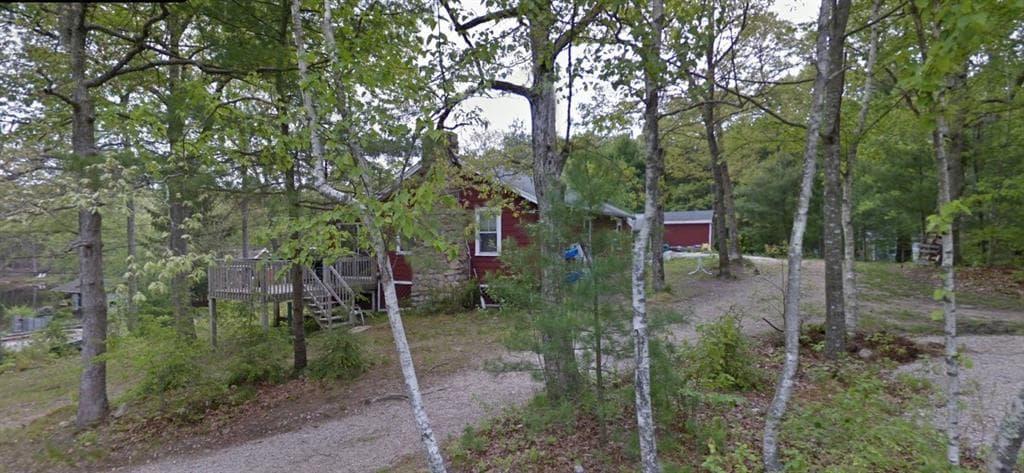 261 Richardson Rd photo 2
