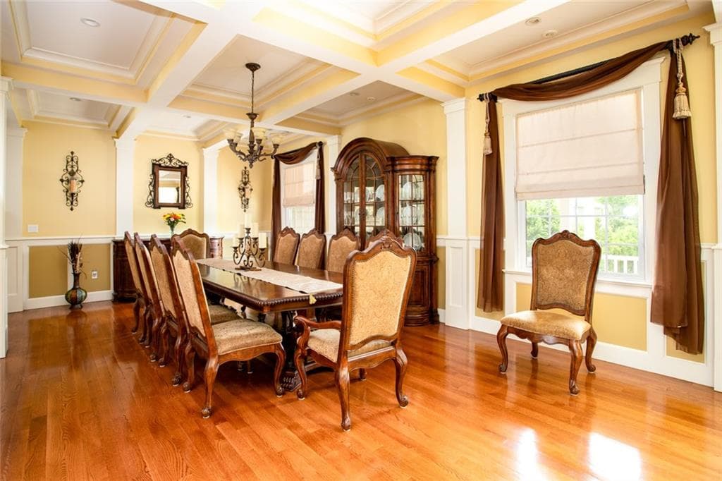 33 Moniz Drive photo 5