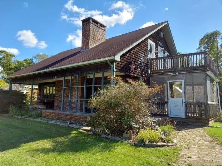 911 East photo 2