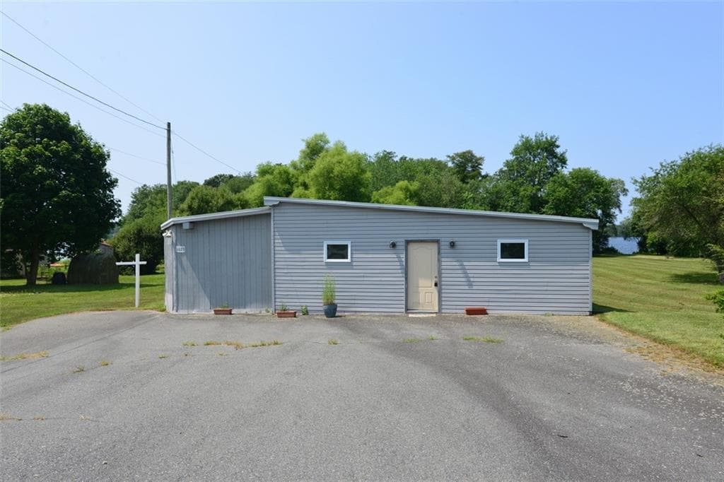 1023 Old Stafford
