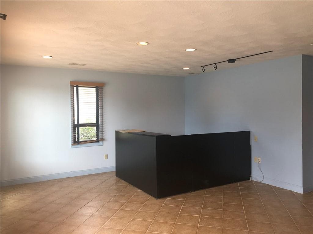 2465 West Shore photo 4