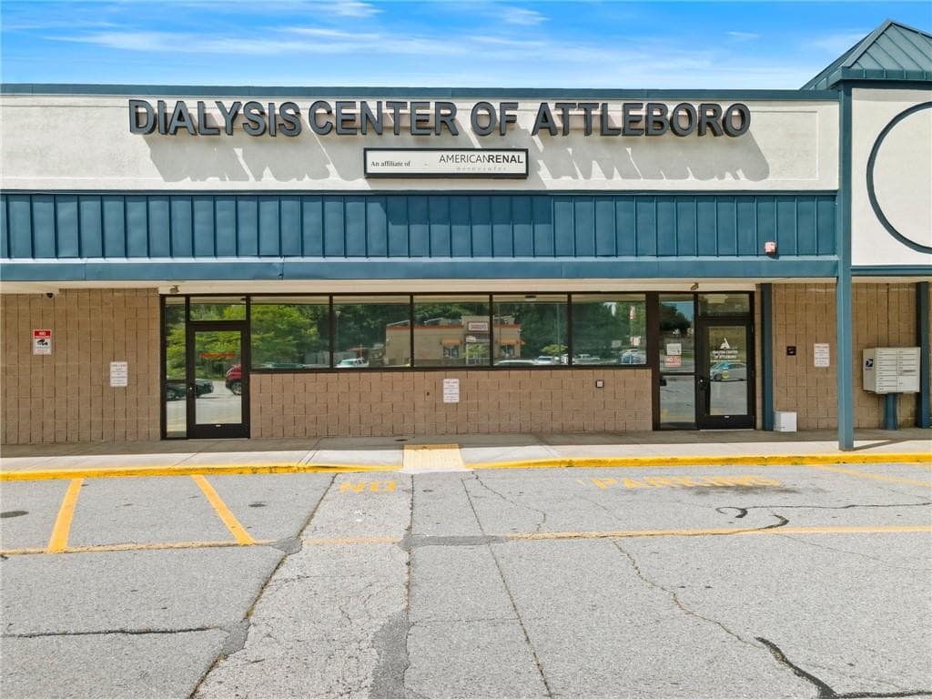 219 S Main photo 3