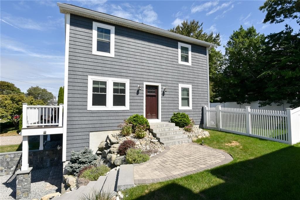 46 Bayberry Rd photo 3