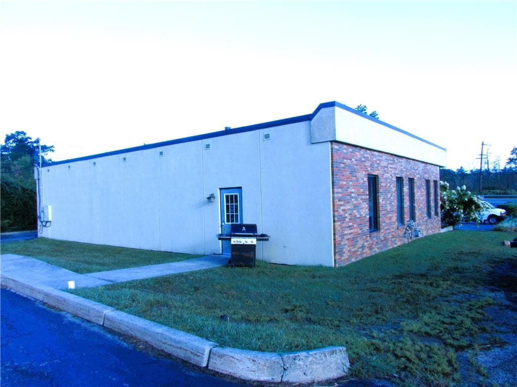458 Putnam photo 5