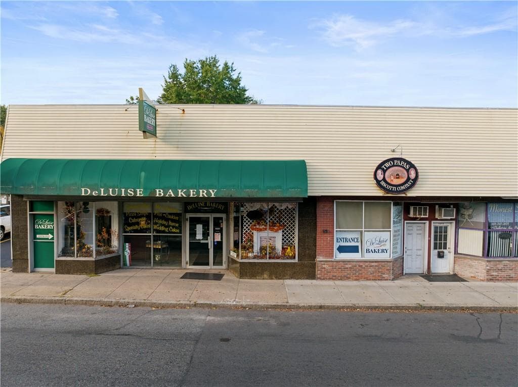1245 Chalkstone photo 2