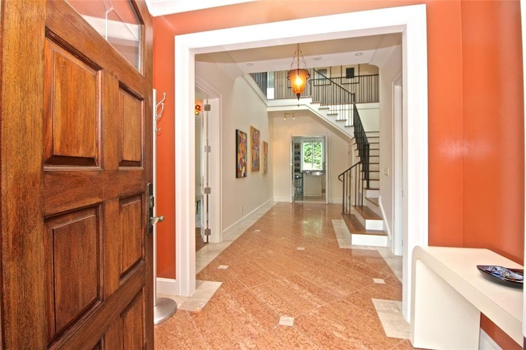 203 Coggeshall photo 5