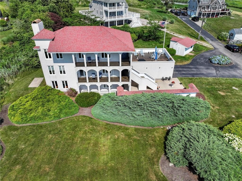 838 Green Hill Beach