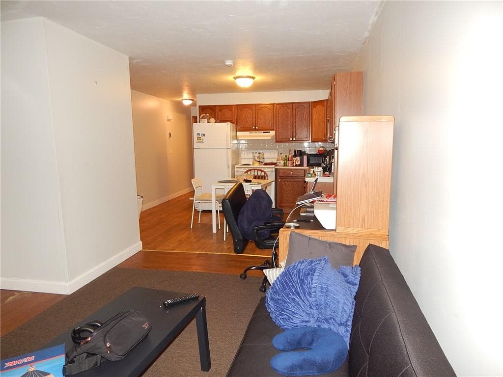 569 Smithfield #11 photo 5