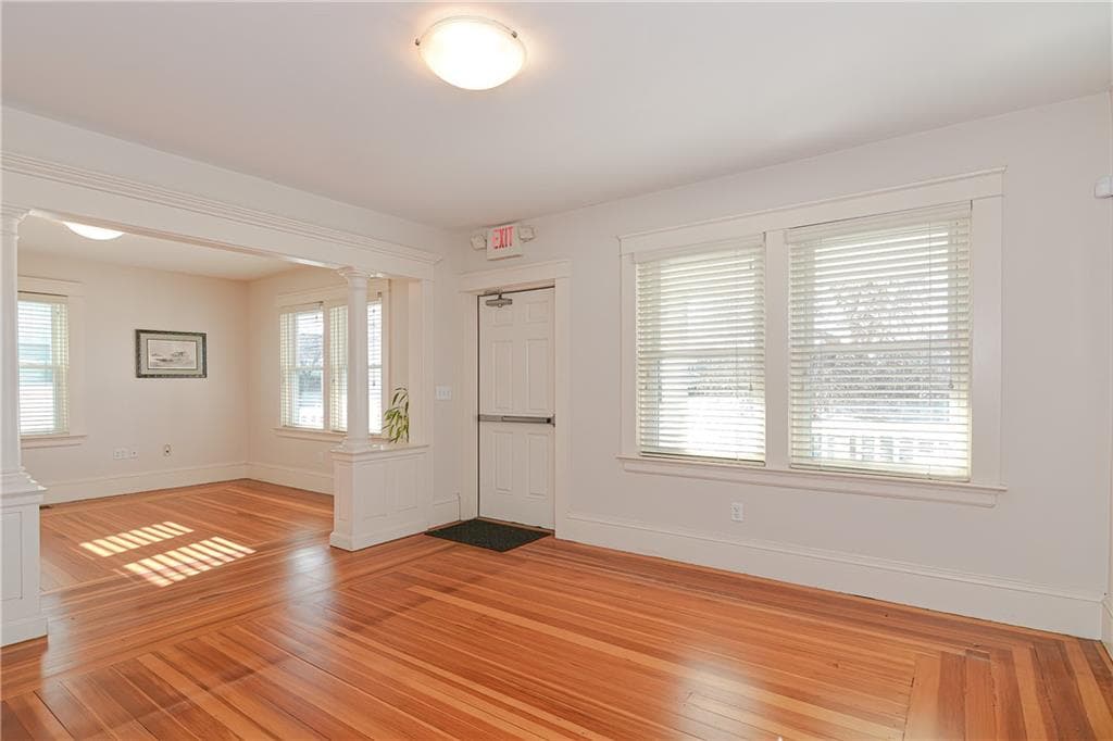 468 Warren photo 3