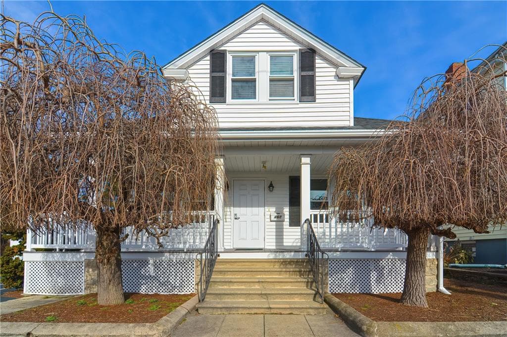 468 Warren