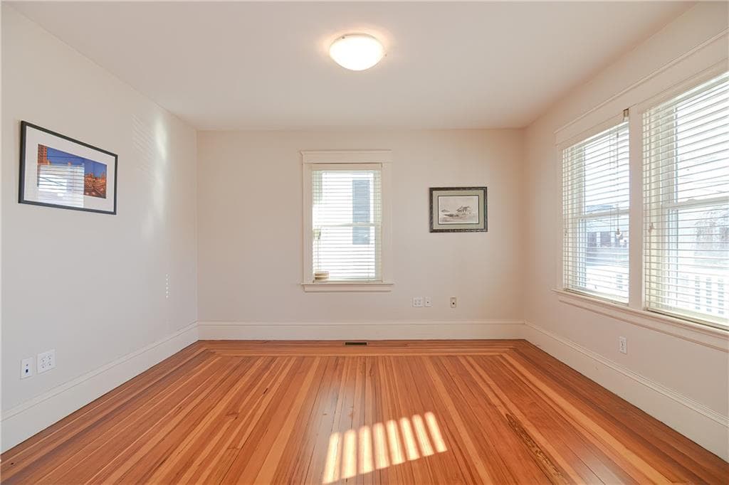 468 Warren photo 5