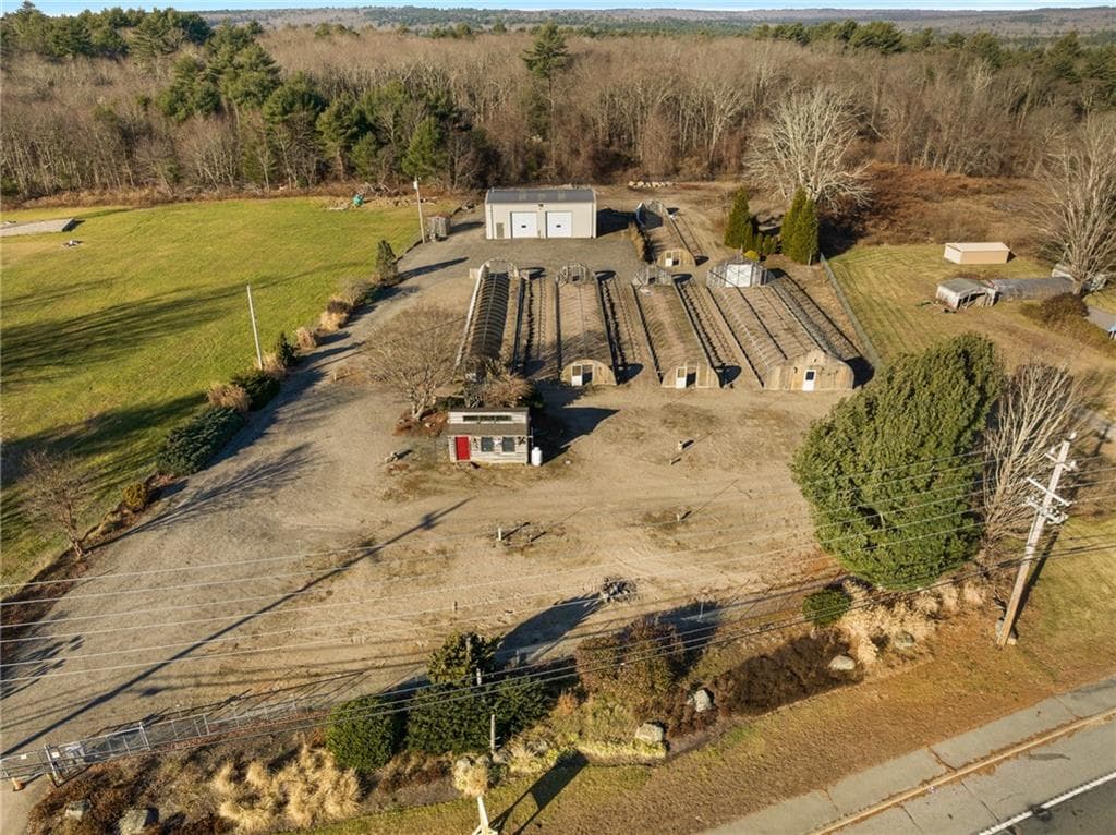 805 NOOSENECK HILL RD. photo 2