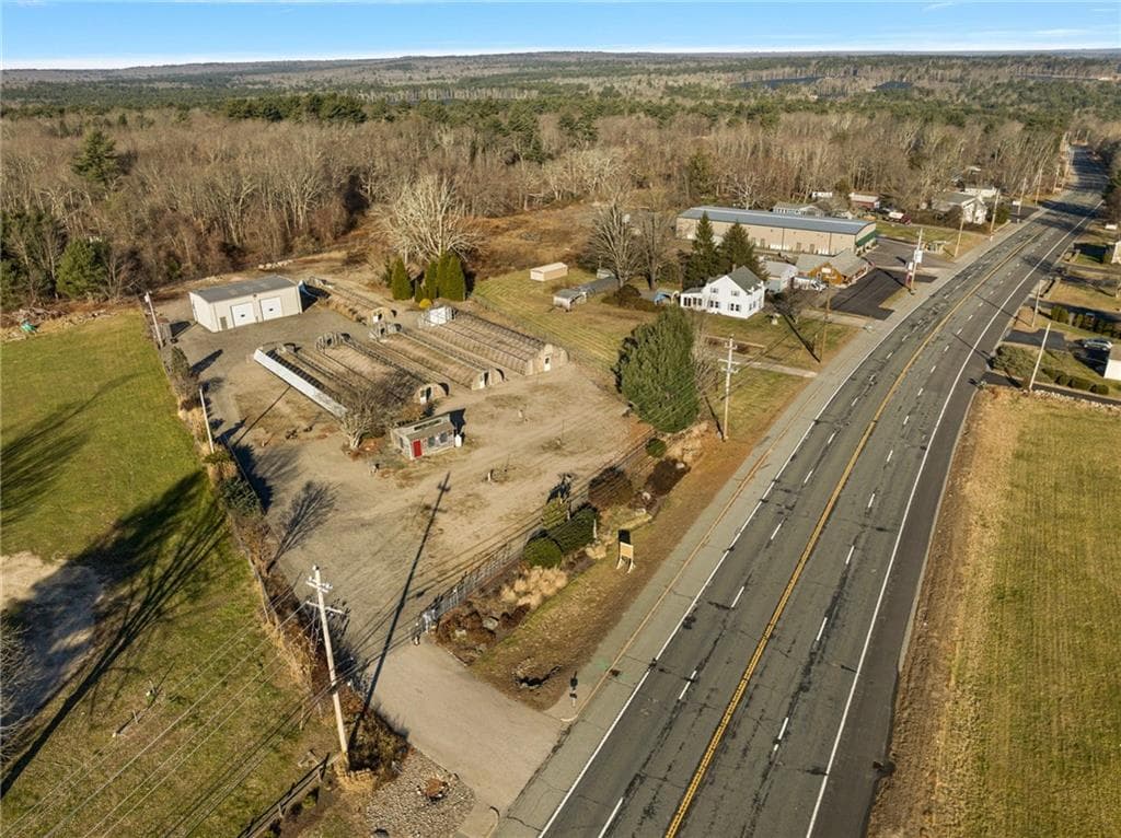 805 NOOSENECK HILL RD. photo 4