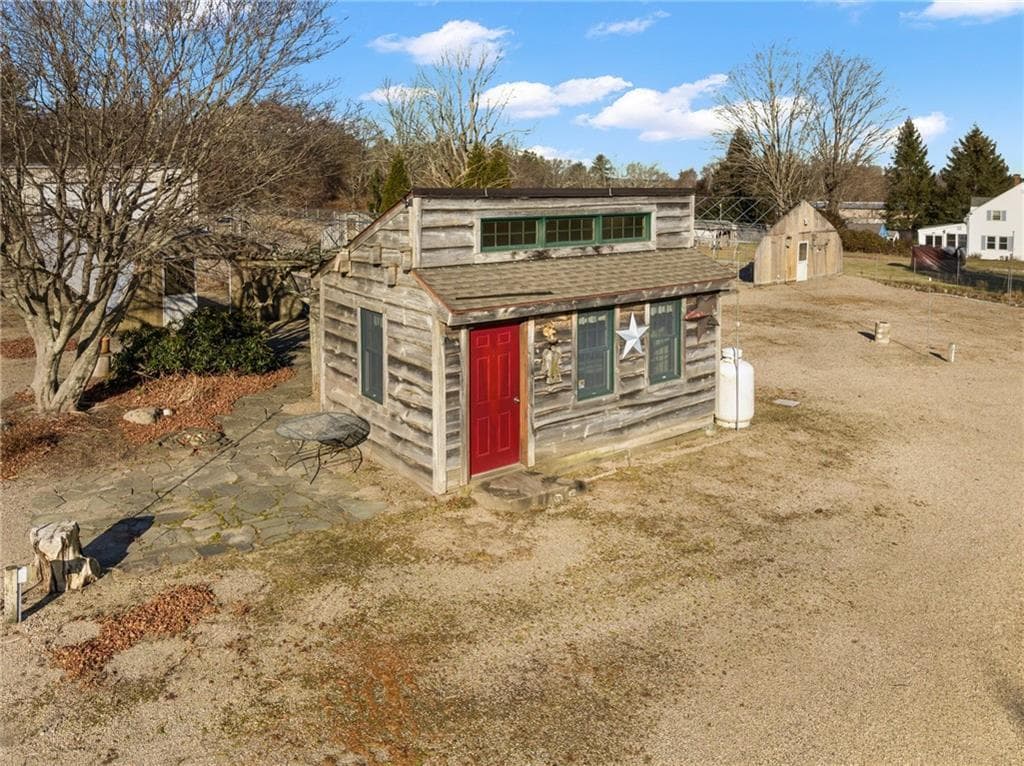805 Nooseneck Hill Rd #A photo 4