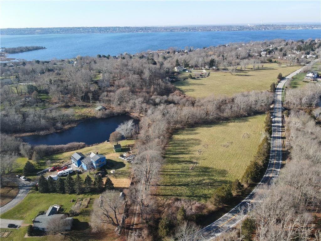 575 Nanaquaket photo 5