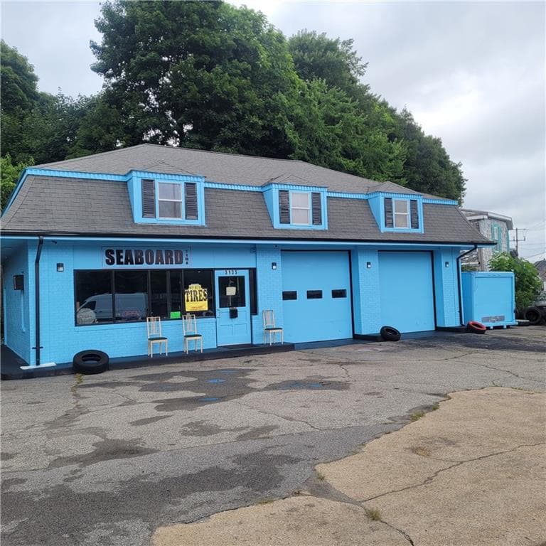 3135 Post Road