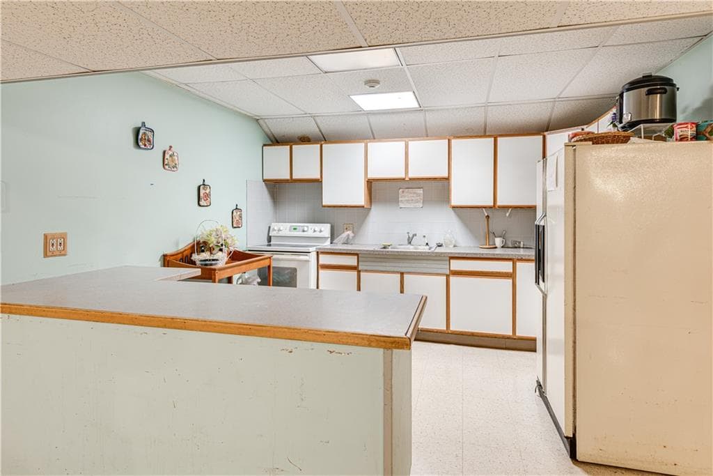 464 Silver Spring photo 5