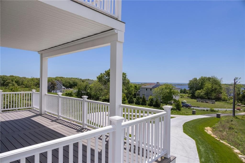 814 Green Hill Beach photo 3