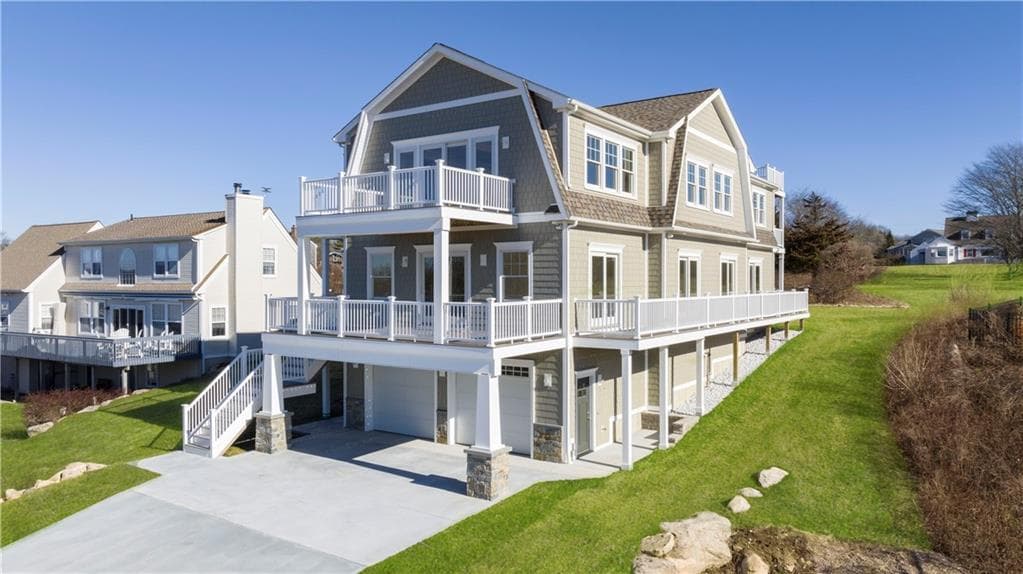 814 Green Hill Beach
