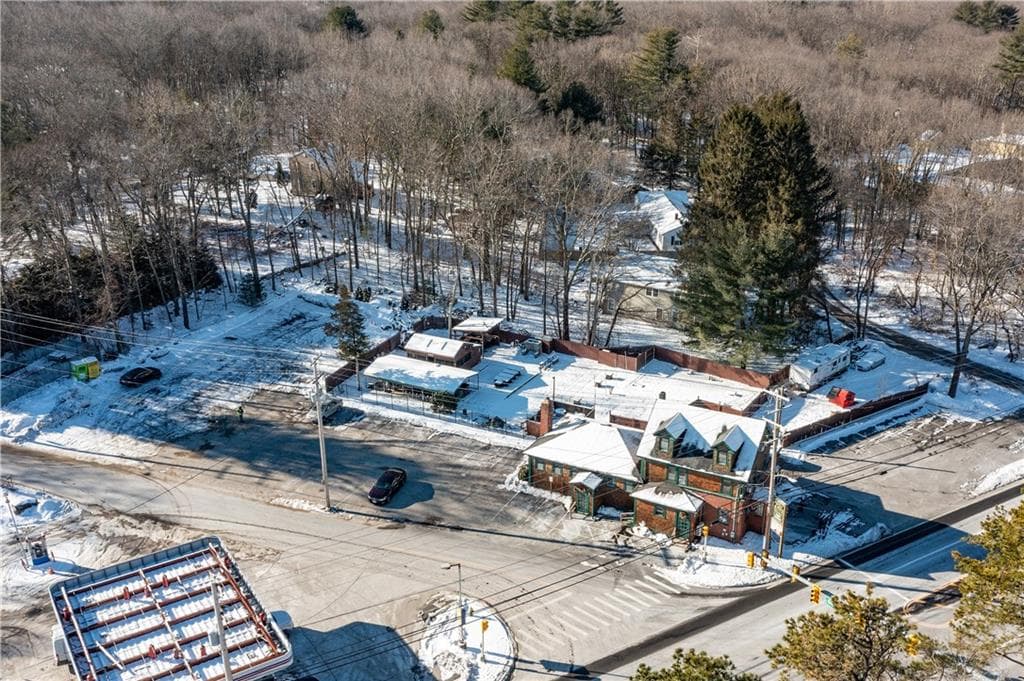 2868 Hartford photo 3