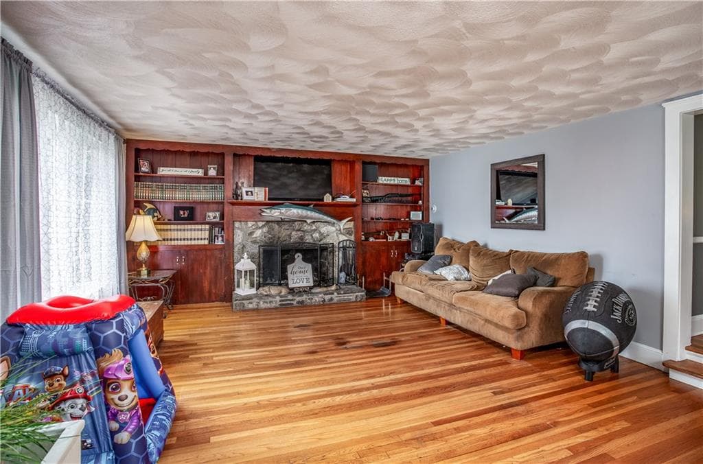 57 Orchard photo 3