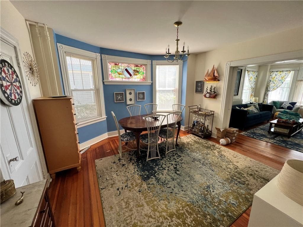 28 Calvert #1 photo 2