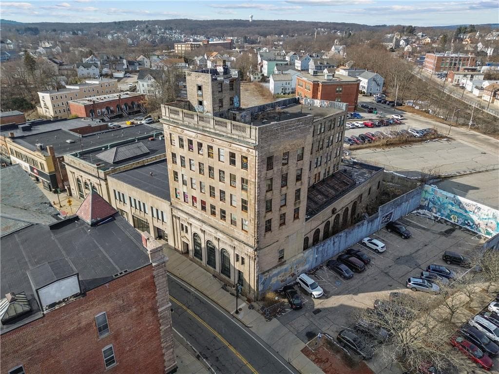 162 Main
