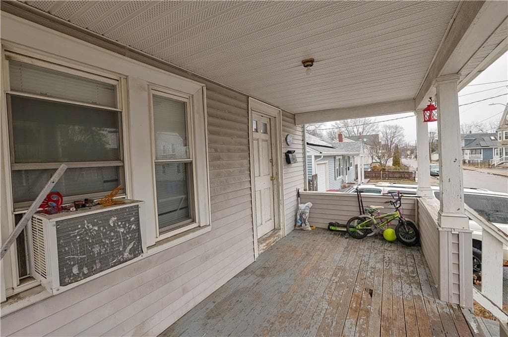 293 Narragansett photo 3