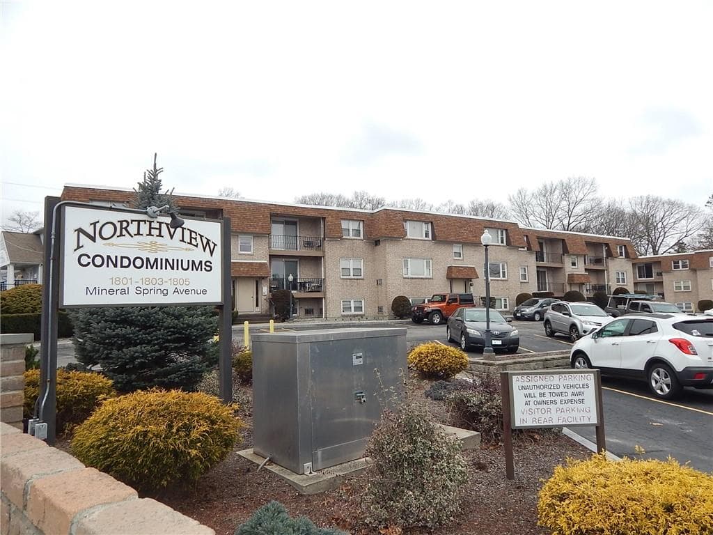 1801 Mineral Spring #A1 photo 3