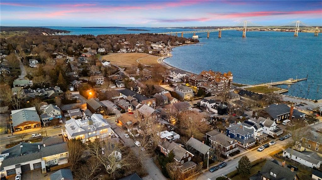 29 Narragansett #A photo 3