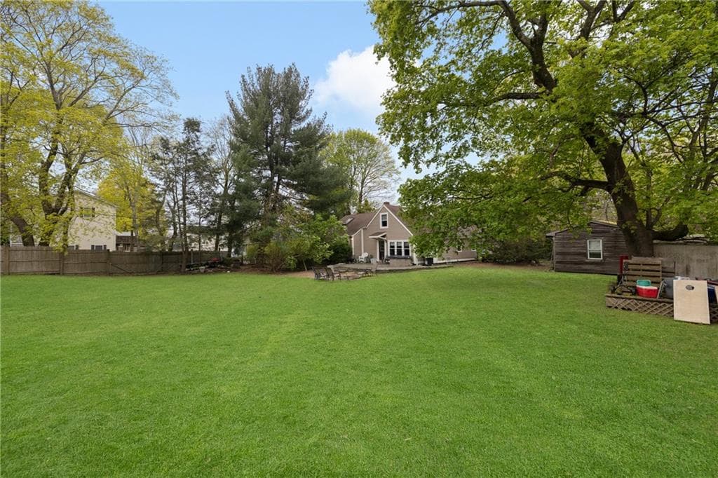 1707 Diamond Hill photo 4